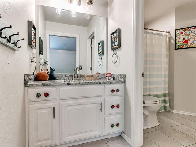 4205 Hidden Lake Circle, Moore, OK 73160