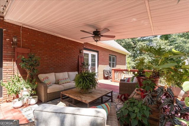 2221 Brush Creek Drive, Colbert, GA 30628