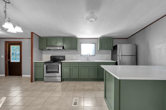 14287 E Forest Circle, Montgomery, TX 77356