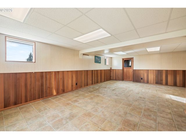 6884 S Hansen Ln, Aurora, OR 97002