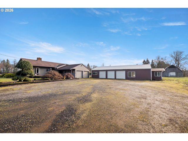 6884 S Hansen Ln, Aurora, OR 97002