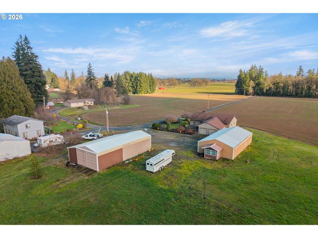 6884 S Hansen Ln, Aurora, OR 97002