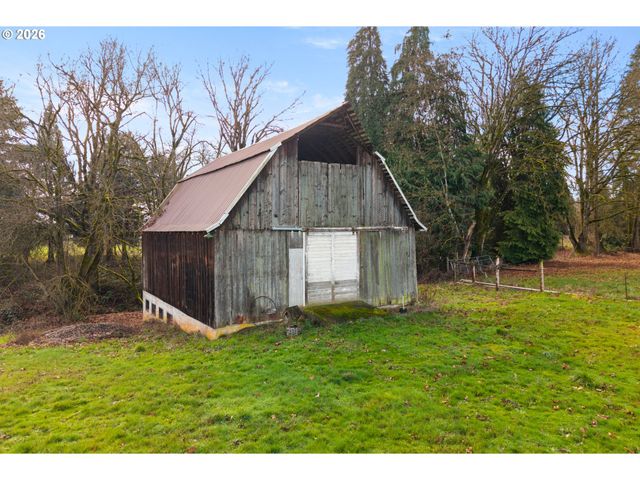 6884 S Hansen Ln, Aurora, OR 97002