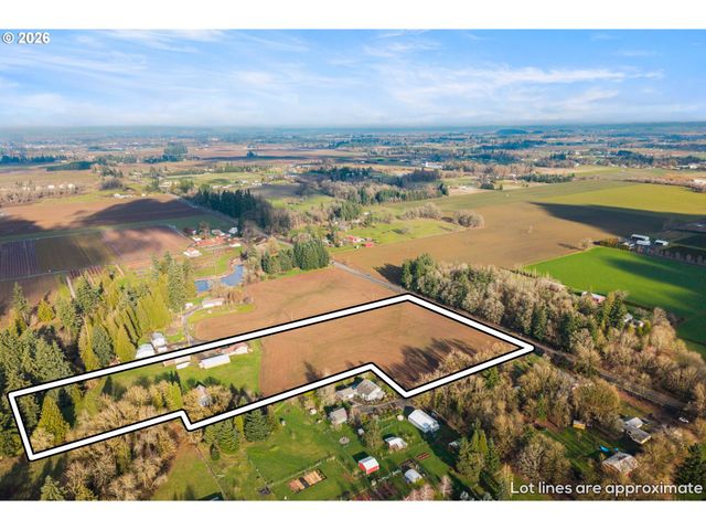 6884 S Hansen Ln, Aurora, OR 97002
