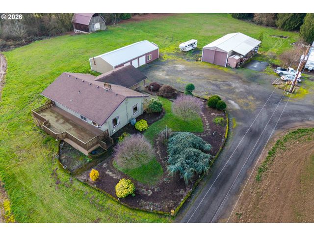6884 S Hansen Ln, Aurora, OR 97002