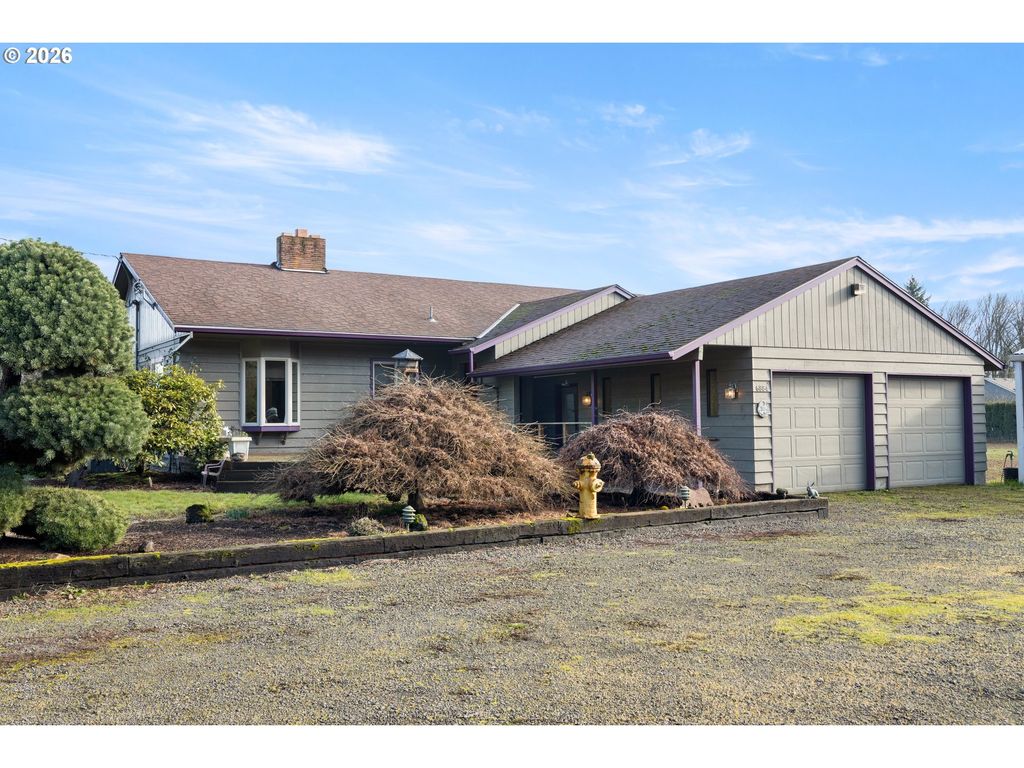 6884 S Hansen Ln, Aurora, OR 97002