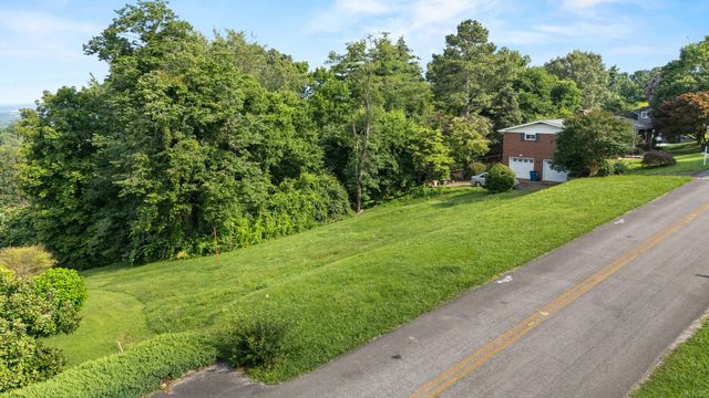 164 S Mission Ridge Drive Drive, Rossville, GA 30741
