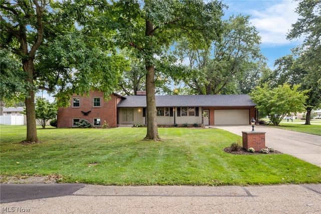 1212 Buena Vista Street NE, Canton, OH 44714