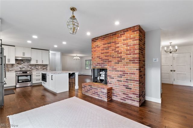 1212 Buena Vista Street NE, Canton, OH 44714