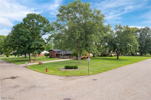 1212 Buena Vista Street NE, Canton, OH 44714