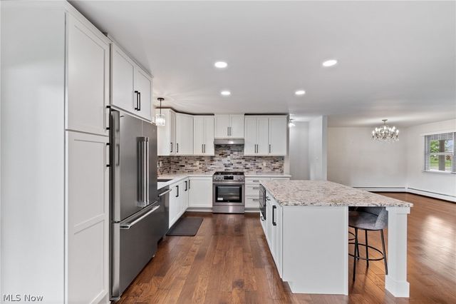 1212 Buena Vista Street NE, Canton, OH 44714