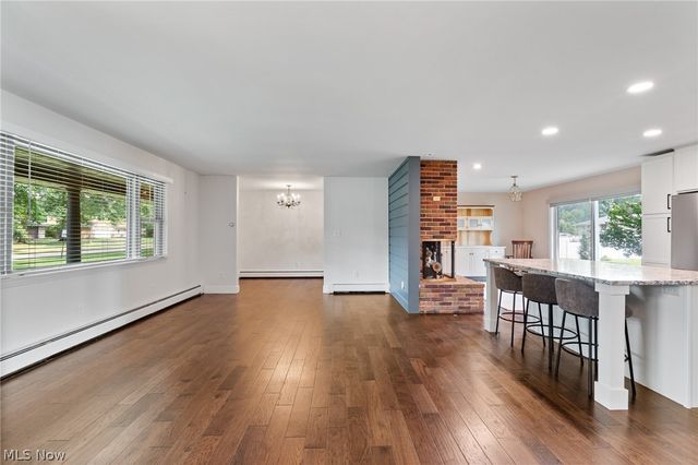 1212 Buena Vista Street NE, Canton, OH 44714