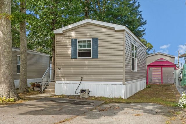 529 Forest Park, Middletown, RI 02842