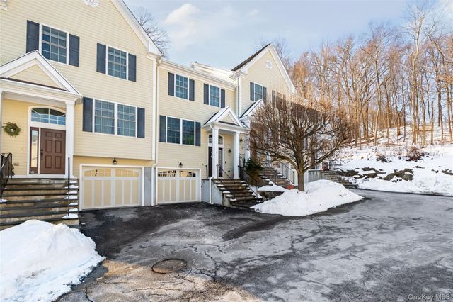 102 Villa Court, Carmel, NY 10512