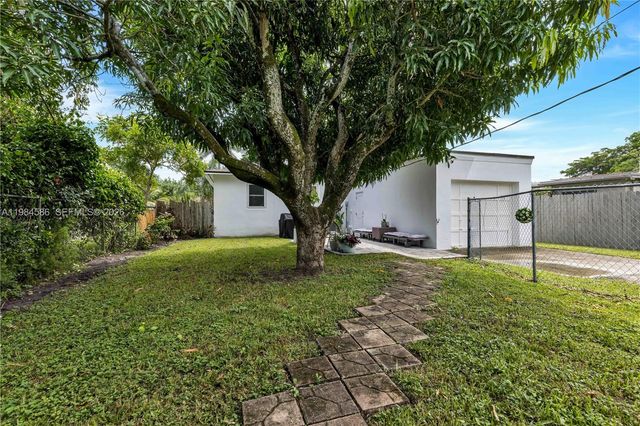 1539 Funston Street, Hollywood, FL 33020