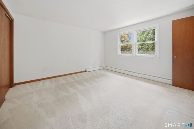 40 Eastview Drive, Windsor, CT 06095