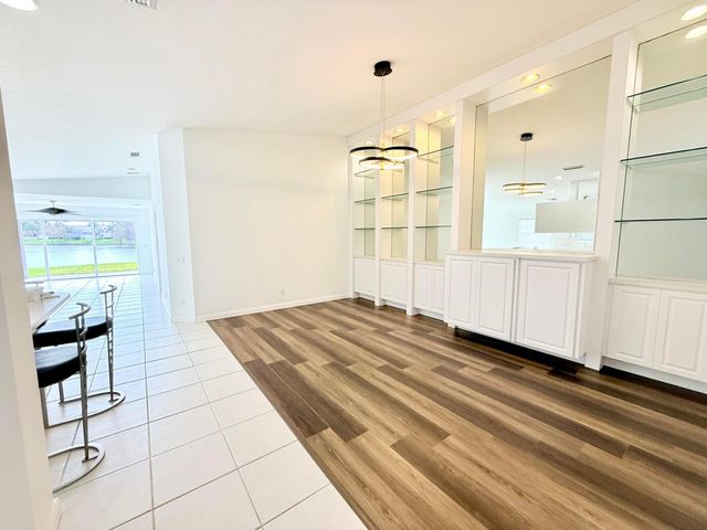 8270 Eleuthera Lane, Wellington, FL 33414