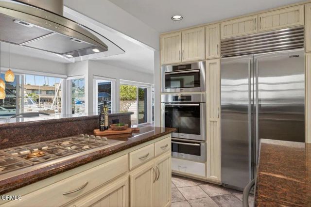 2941 Surfrider Avenue, Ventura, CA 93001