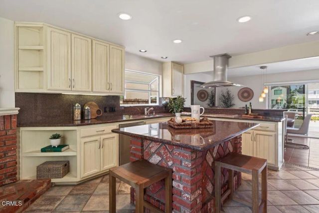 2941 Surfrider Avenue, Ventura, CA 93001