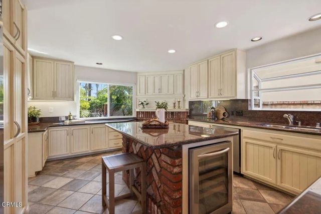 2941 Surfrider Avenue, Ventura, CA 93001