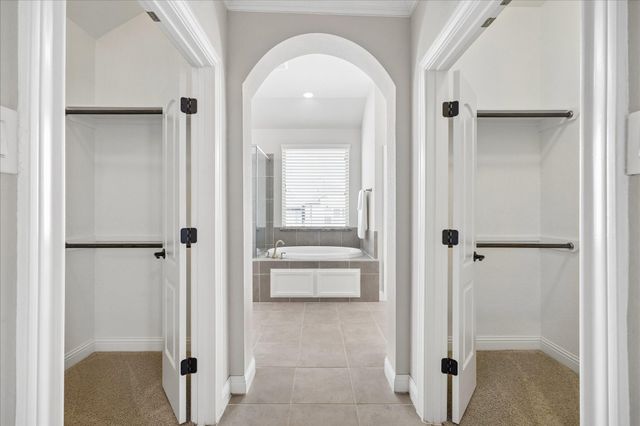 1704 Oak Leaf Pass Drive, Houston, TX 77055