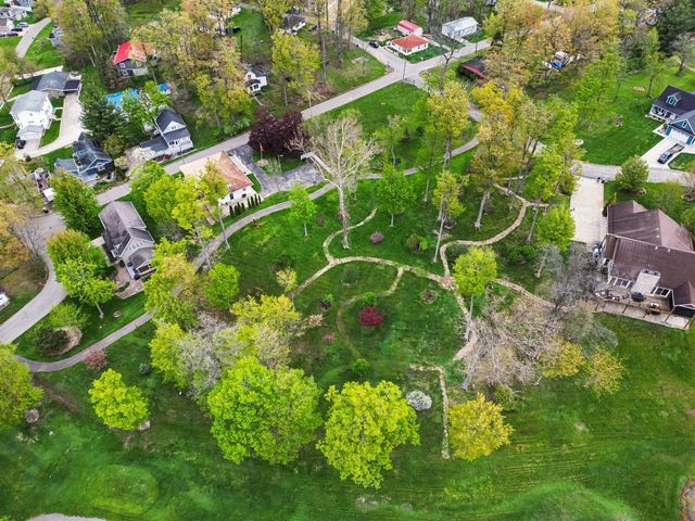 4862 Knoll Court, Watervliet, MI 49098