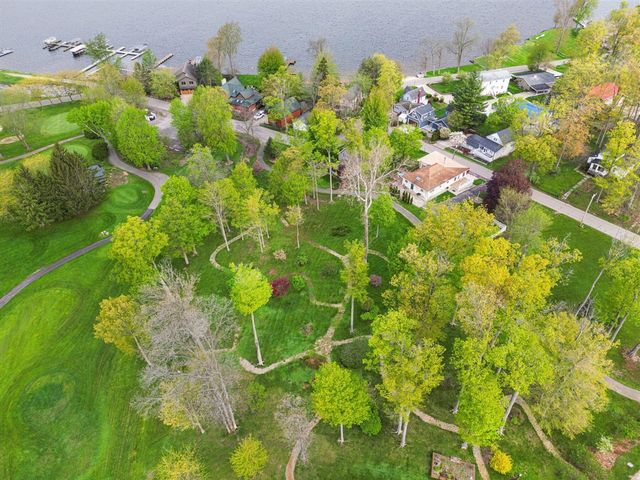 4862 Knoll Court, Watervliet, MI 49098