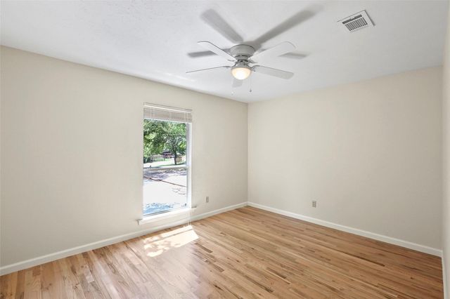 21 Horseshoe Drive, Highland Village, TX 75077