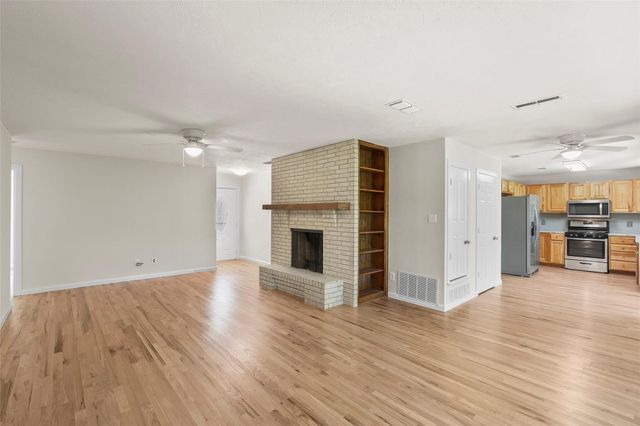 21 Horseshoe Drive, Highland Village, TX 75077