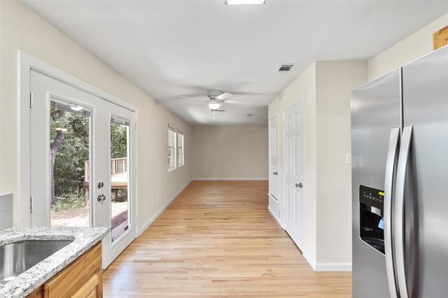 21 Horseshoe Drive, Highland Village, TX 75077