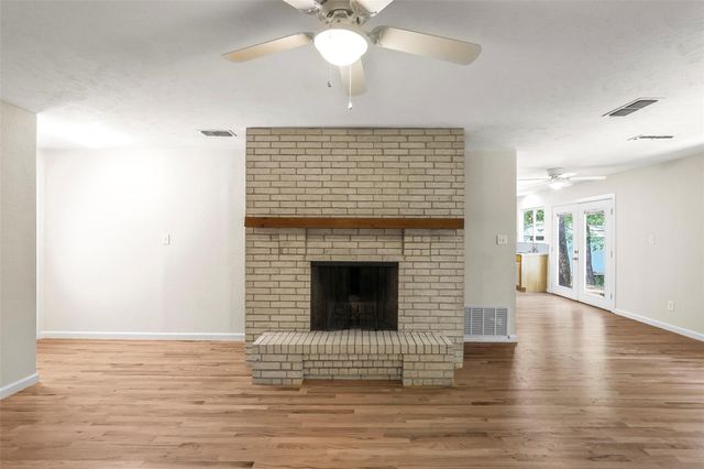 21 Horseshoe Drive, Highland Village, TX 75077