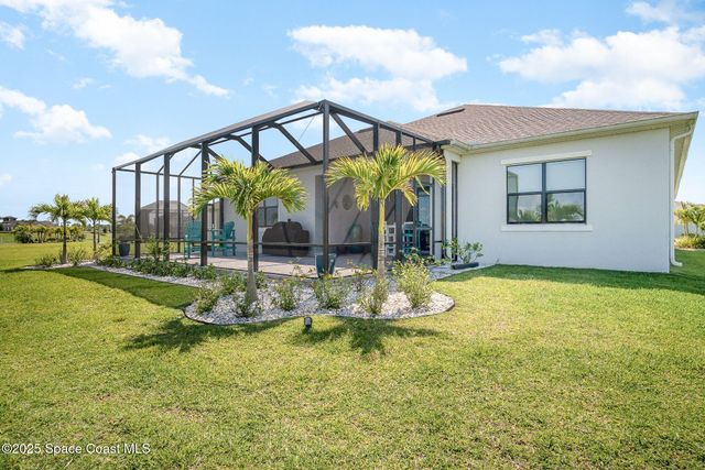 2568 Millennium Circle, Melbourne, FL 32940