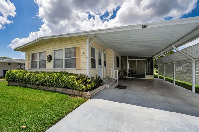 29 CONCORD LANE 11, Palm Harbor, FL 34684