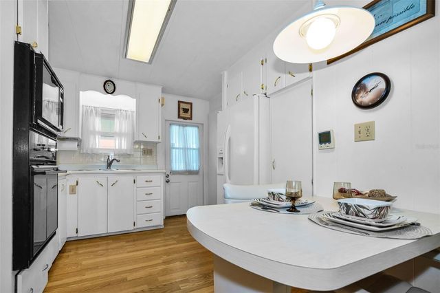 29 CONCORD LANE 11, Palm Harbor, FL 34684