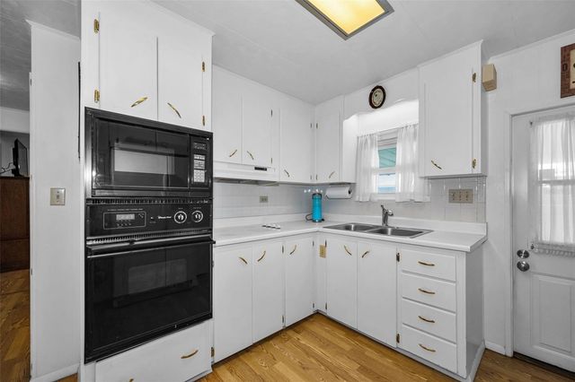 29 CONCORD LANE 11, Palm Harbor, FL 34684