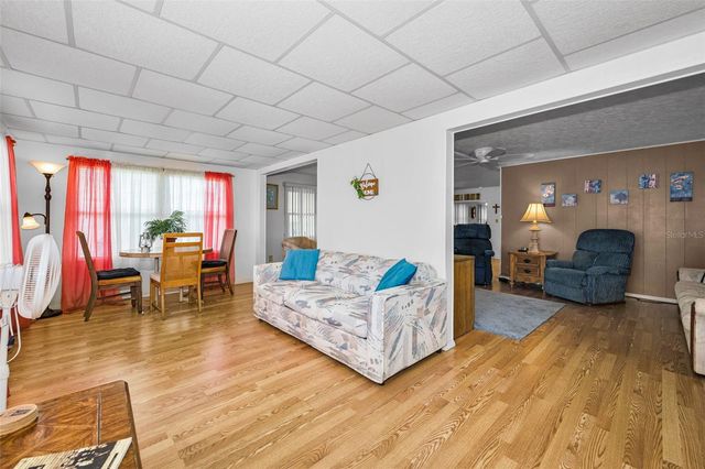 29 CONCORD LANE 11, Palm Harbor, FL 34684