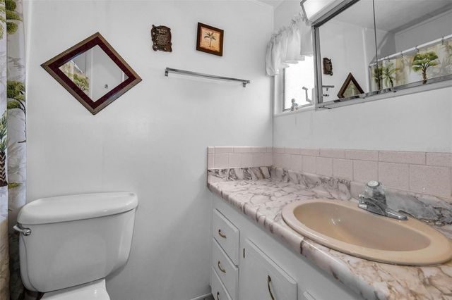 29 CONCORD LANE 11, Palm Harbor, FL 34684