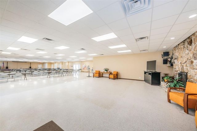 29 CONCORD LANE 11, Palm Harbor, FL 34684