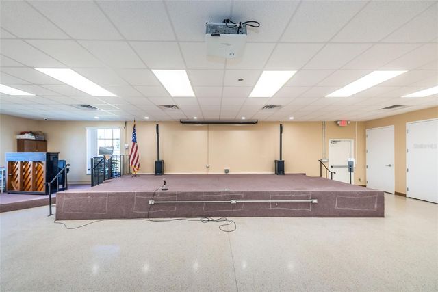 29 CONCORD LANE 11, Palm Harbor, FL 34684