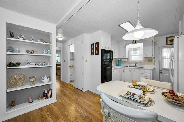 29 CONCORD LANE 11, Palm Harbor, FL 34684