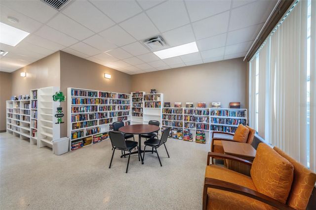 29 CONCORD LANE 11, Palm Harbor, FL 34684