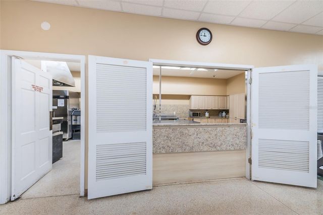 29 CONCORD LANE 11, Palm Harbor, FL 34684