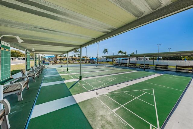 29 CONCORD LANE 11, Palm Harbor, FL 34684