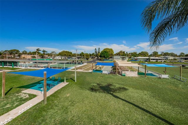 29 CONCORD LANE 11, Palm Harbor, FL 34684