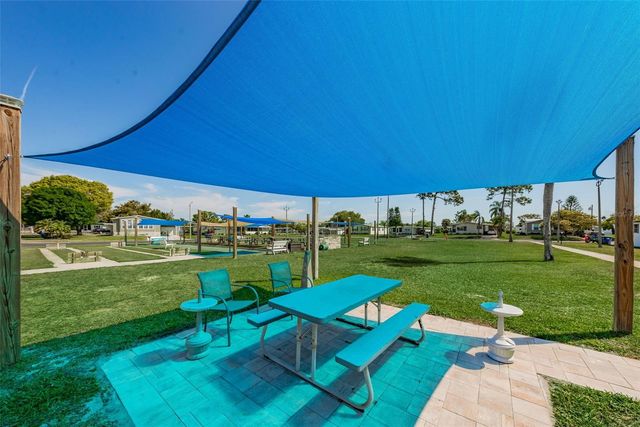 29 CONCORD LANE 11, Palm Harbor, FL 34684