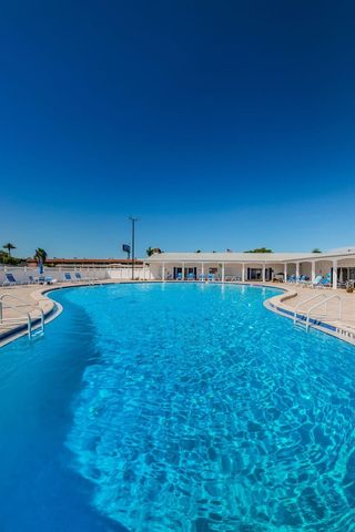 29 CONCORD LANE 11, Palm Harbor, FL 34684