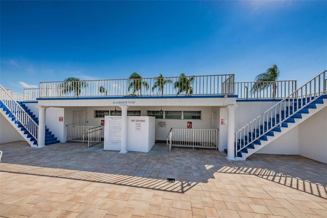 29 CONCORD LANE 11, Palm Harbor, FL 34684