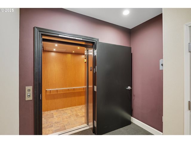 20508 Sw ROY ROGERS Rd 324, Sherwood, OR 97140