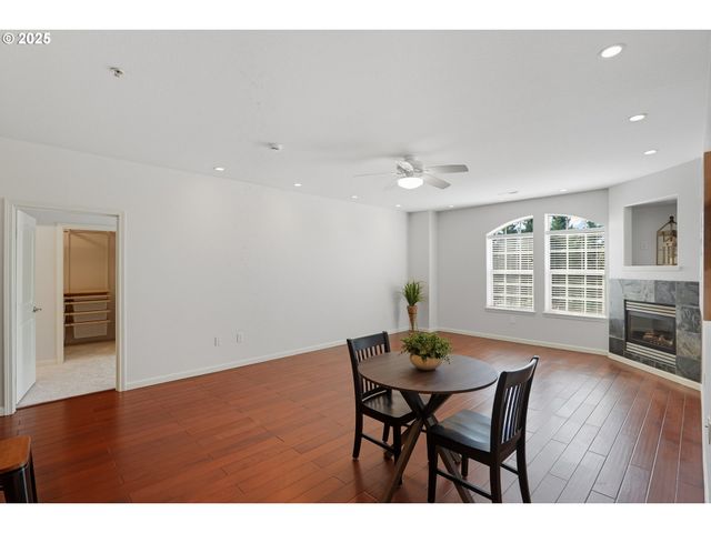 20508 Sw ROY ROGERS Rd 324, Sherwood, OR 97140