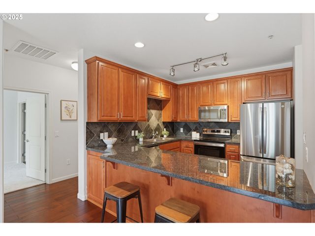 20508 Sw ROY ROGERS Rd 324, Sherwood, OR 97140